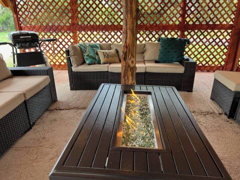 Hospitality pavilion provides an awesome space to hang out with friends or loved ones in any weather. Includes gas BBQ grills for outdoor grilling and fire pit tables to warm up on a chilly night under ambiance lighting.