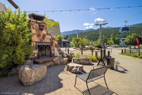 Fireplace in center square