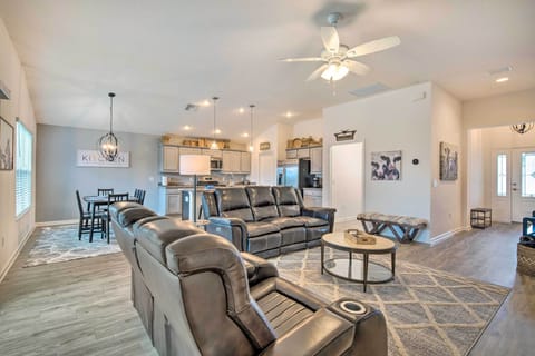 The Villages Vacation Rental | 3BR | 2BA | Step-Free Access | 1,515 Sq Ft