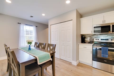 Dining Area | 1st Floor