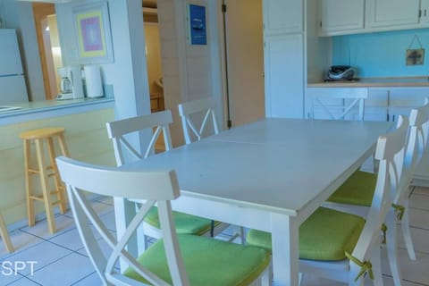 f7ceaedb-e7d3-4a-bY4Wt