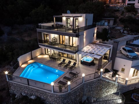 Villa Neda with Heated Pool, Hot-tub, Sauna, 3 bedrooms, 3 bathrooms, Playground
