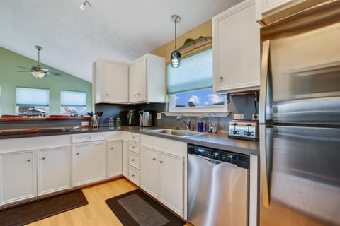 Culinary Delight - When you have a gourmet kitchen, there are no limits to the meals you can prepare for your vacationing family and friends.