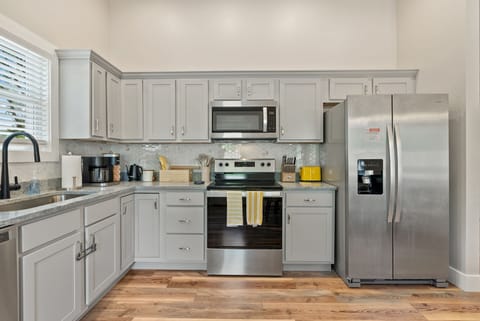 Spacious and very well supplied kitchen!