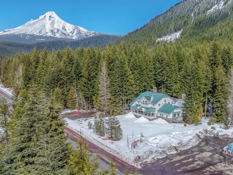 Chinook Lodge-4
