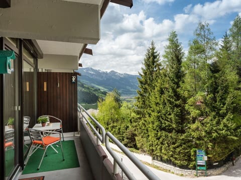 Cloud, Sky, Property, Plant, Building, Tree, Mountain, Larch, Leisure, Grass