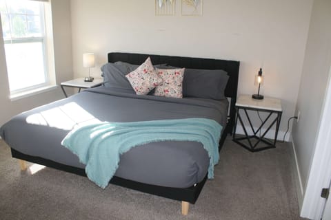 Master bedroom- King bed