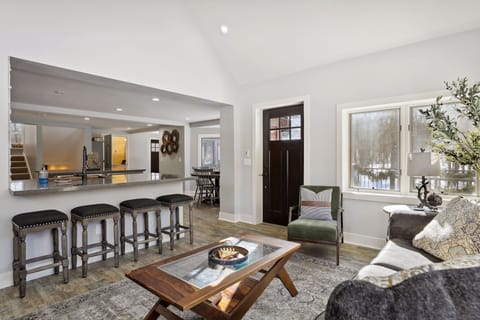 View of breakfast nook from seating area 