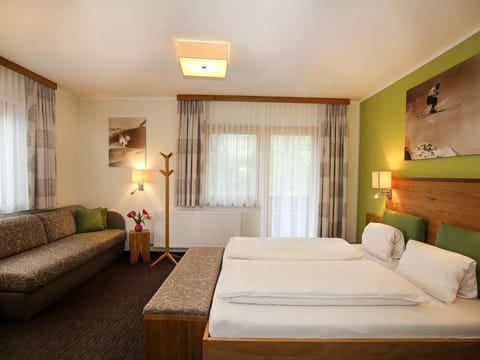 Double room 7 - House Alexander Bed and Breakfast in Schladming