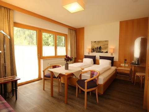 Double room 7 - House Alexander Bed and Breakfast in Schladming