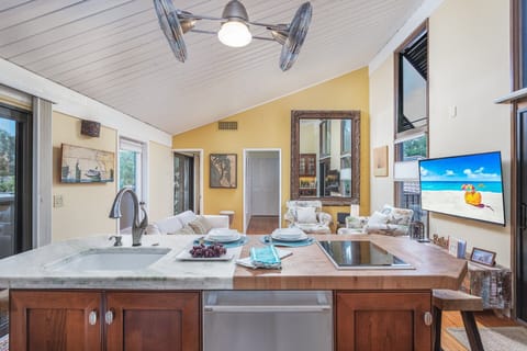 Spectacular kitchen with high-end Thermador & Wolf appliances (two burner cooking pad) including a convection oven, great for baking!