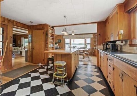 Open concept kitchen 