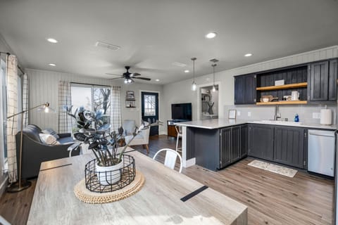 Everything you need in one open layout.