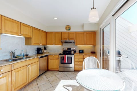 330-Beach-Club-08082023_120124