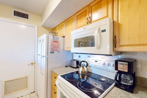 1347-Pelican-Watch-09252023_145715