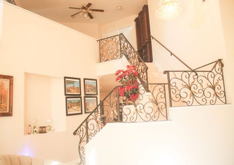 Beautiful accented staircase 