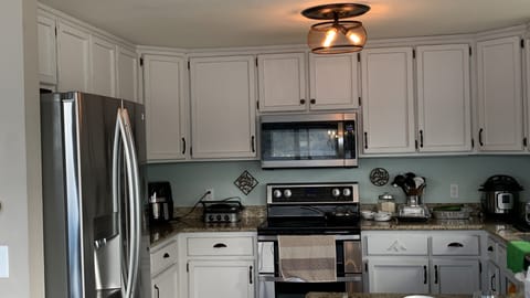 Fully stocked: high btu cooktop, airfryer, panini maker, coffee makers, etc.