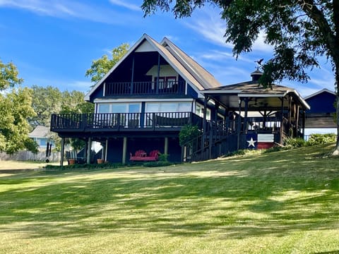 Plenty of outdoor space to enjoy!