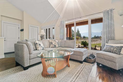 Main floor living room
