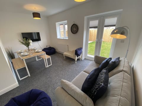 Open Plan Kitchen - Lounge