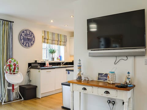 Open plan living space | Wolf’s Den, Filey