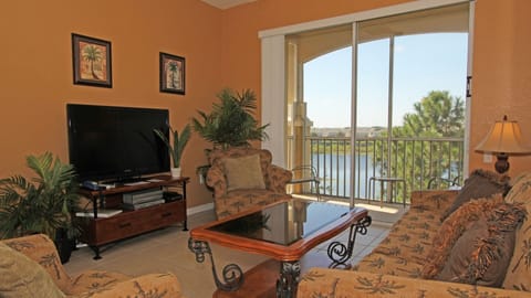 This condo has a total of 3 bedrooms.