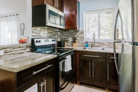 Fully equipped kitchen