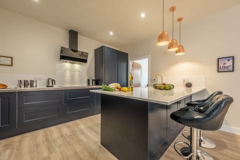 Ground floor: A smart well-equipped kitchen