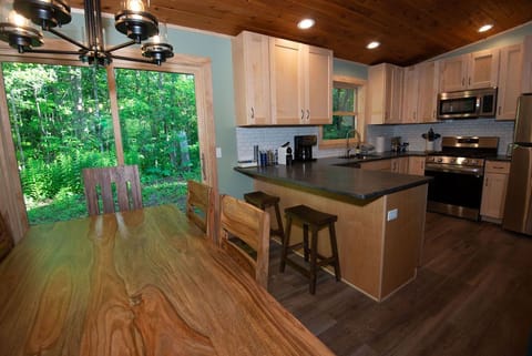 Plenty of space to dine together.