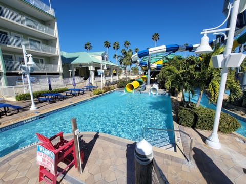 On Site Water Park - 4 DAILY passes come with every reservation