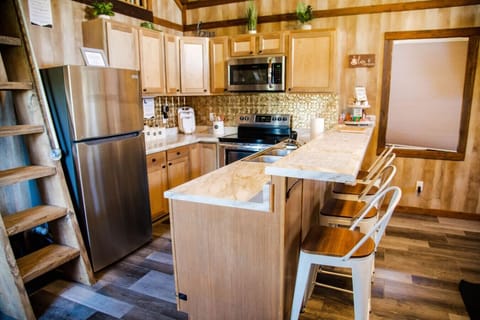 Overview Kitchen & Dining Seating