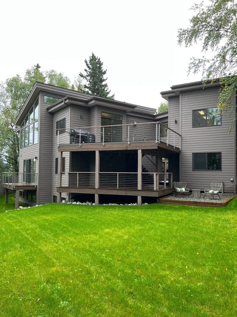 Back view of home 