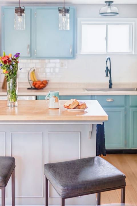 Relax & unwind! The cinnamon rolls are amazing, local at South Arm Cafe (2 min)