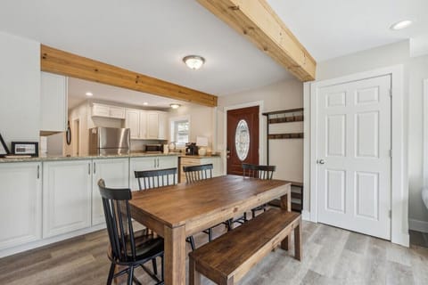 Lake Cottage on Lake Orion