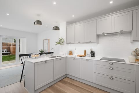 Open Plan kitchen & dining room