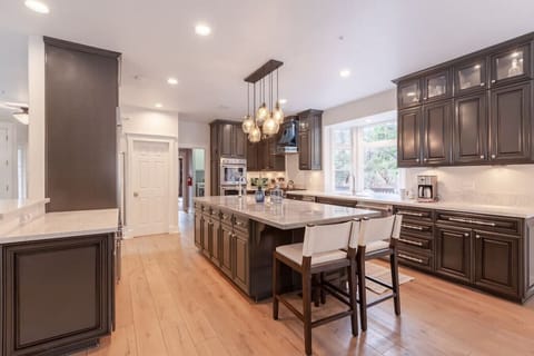 The kitchen is set up for you to enjoy your stay, everything is here and ready for you.