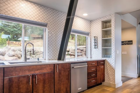 Lots of light and wonderful views!