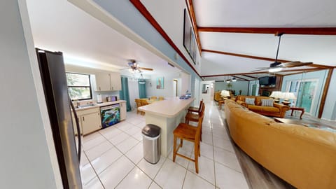 Kitchen counter seating