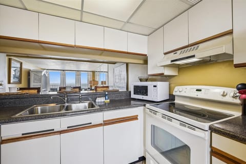 Full Size Kitchen with Bar Seating