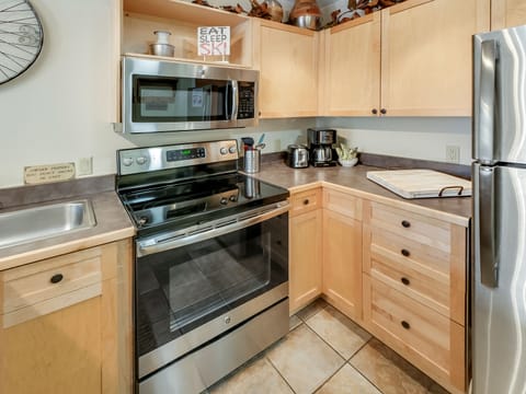 Kitchen with upgraded stainless applicances