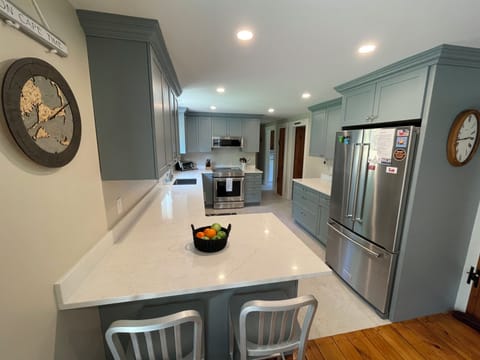 Enjoy a cup of coffee or set the kids up at the breakfast bar.