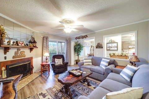 Beech Mountain Vacation Rental | 2BR | 2BA | Stairs Required | 1,036 Sq Ft