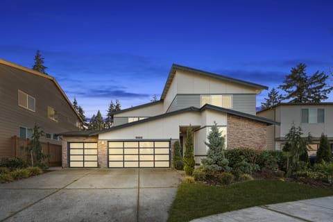 Free street parking, or parking to drive-way available.