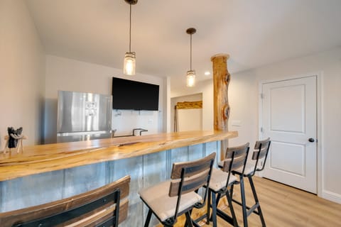 Check Out the Big Game at the 2dn Floor Game Room Bar