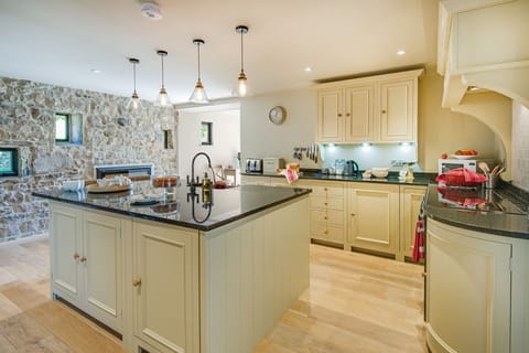 Williamston Barn - kitchen