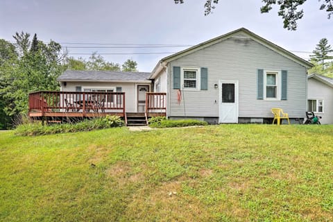 Porter Corners Vacation Rental | 2BR | 1.5BA | 1,700 Sq Ft | 4 Exterior Stairs