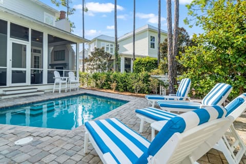 The dip pool is perfect for cooling off after a day at the beach