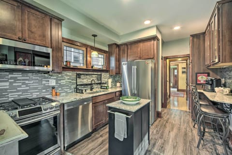 Kitchen | Main Level | Keurig K-Duo Coffee Maker | Blender | Toaster | Crockpot