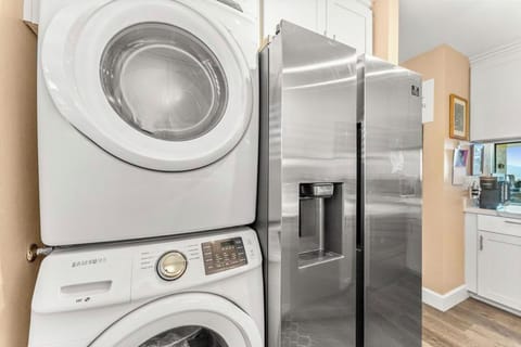 Full-size washer dryer and stainless appliance’s 