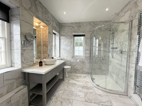 Hazelwood's stunning bathroom